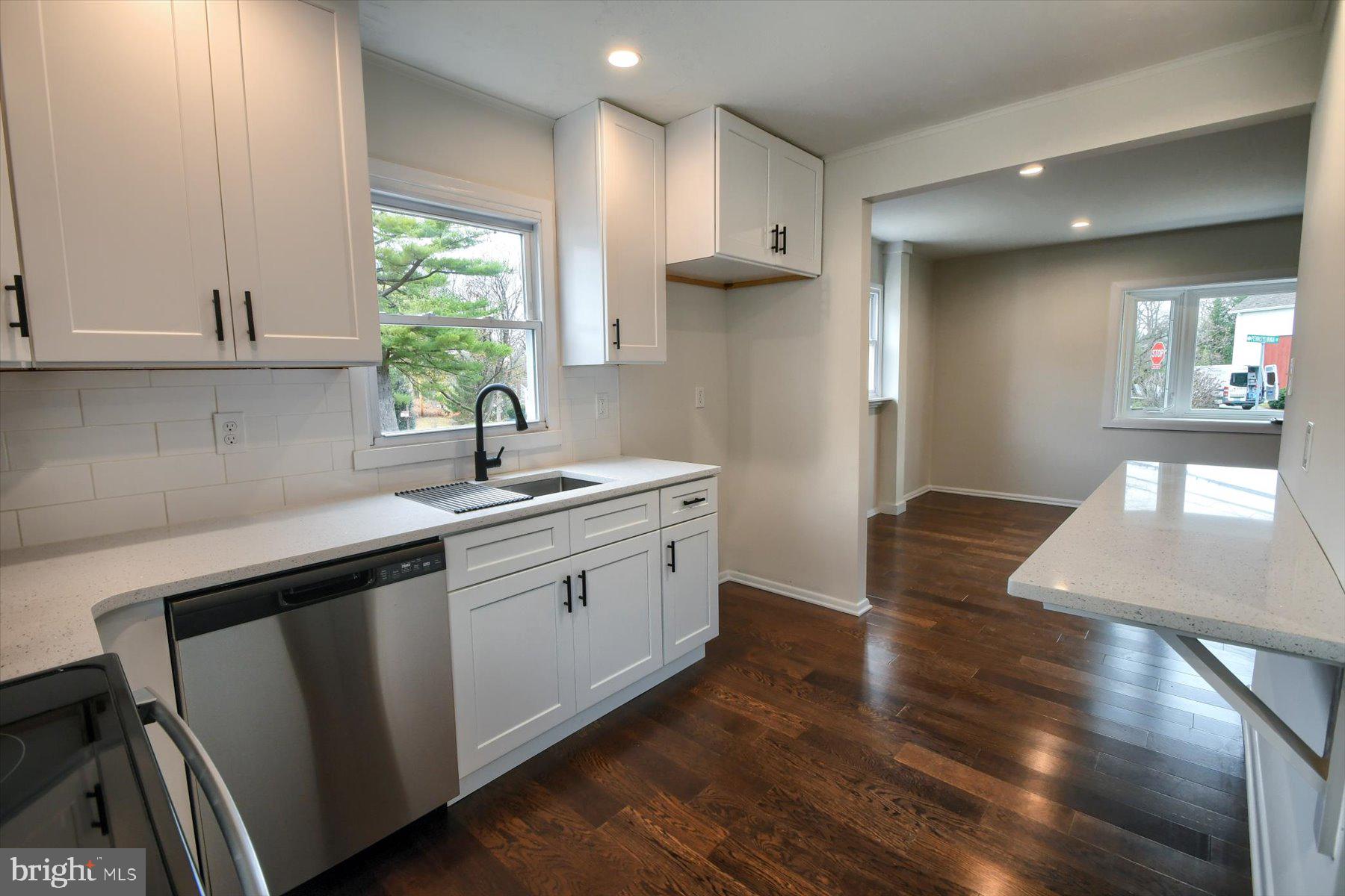 OAK HILL - Residential