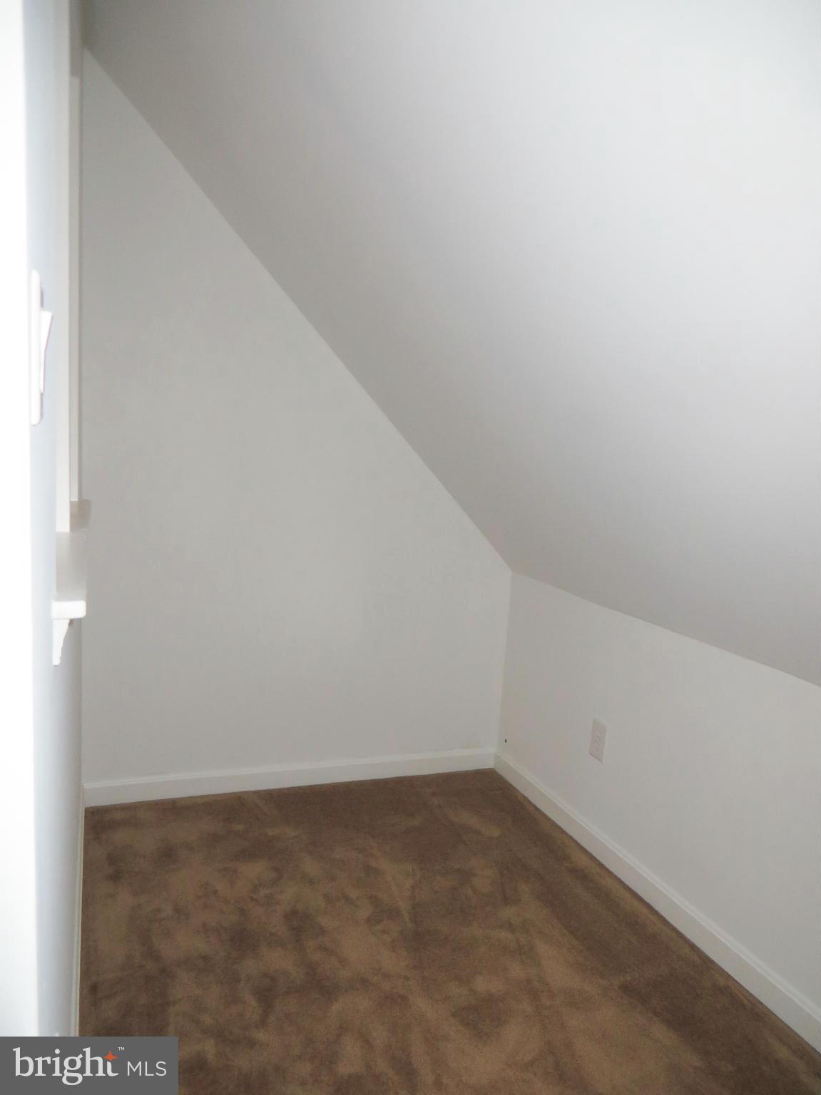 HICKORY NUT OF WILDEWOOD - Residential Lease