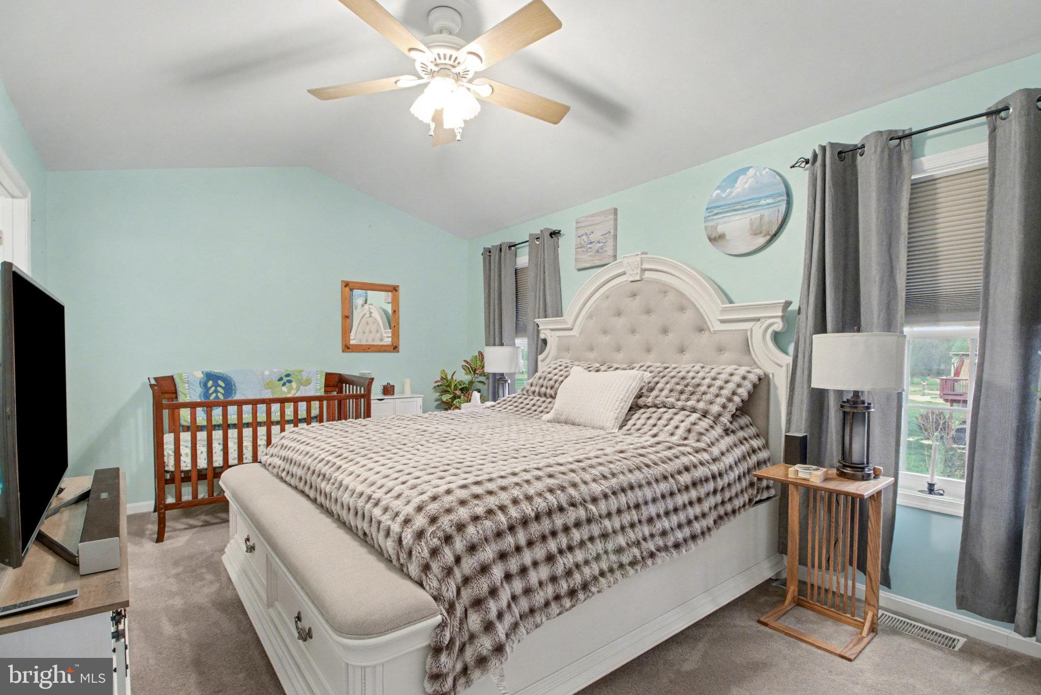 AUTUMN WOODS - Residential