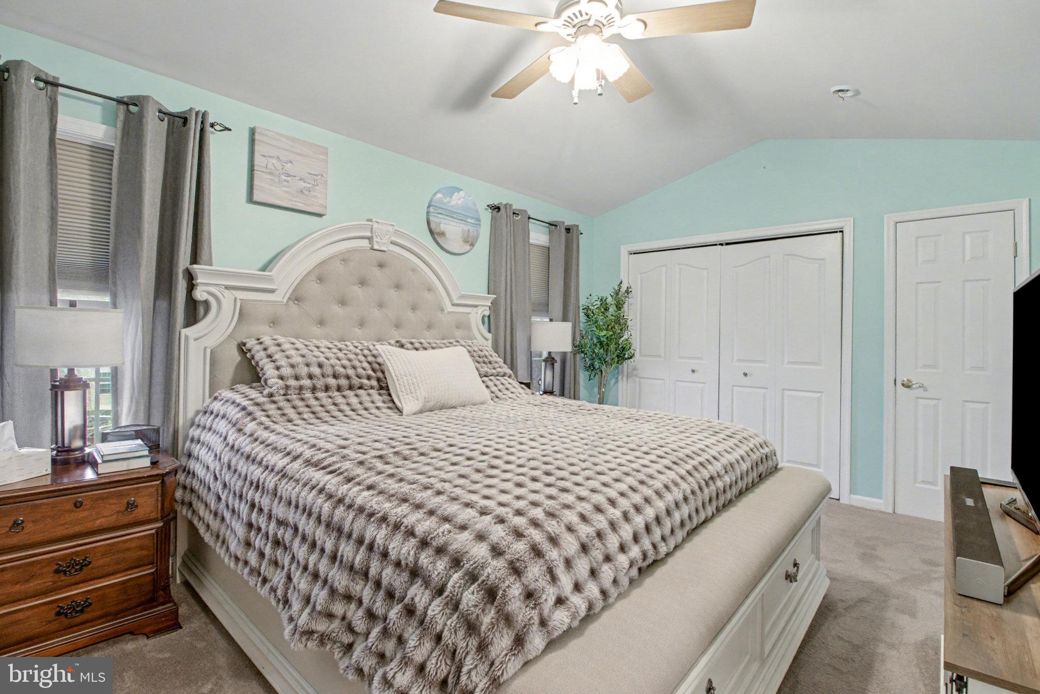 AUTUMN WOODS - Residential