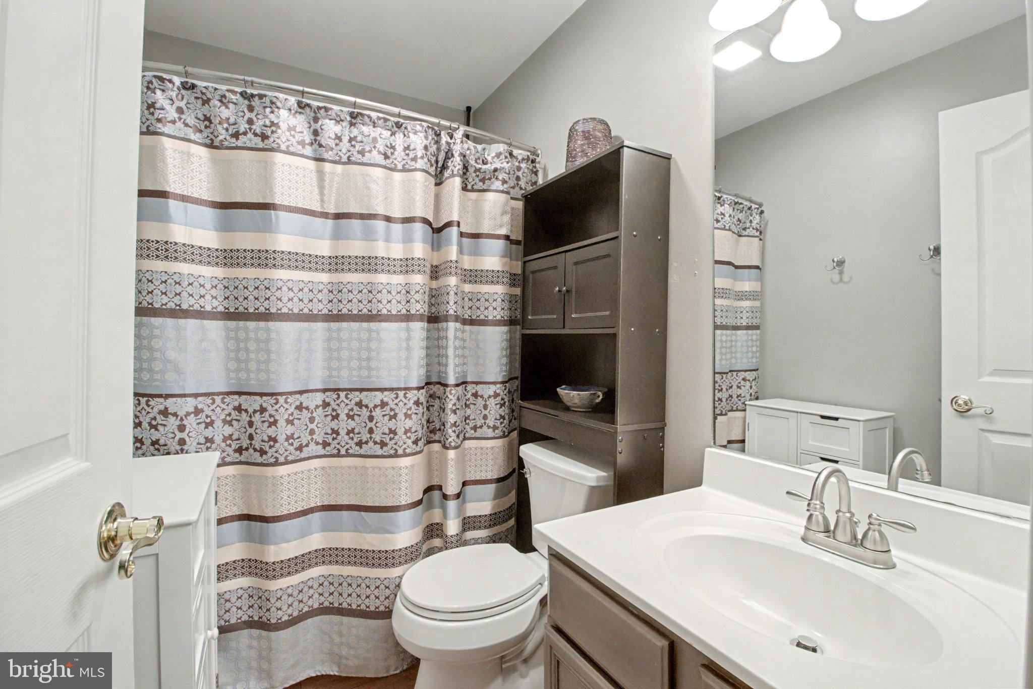 AUTUMN WOODS - Residential