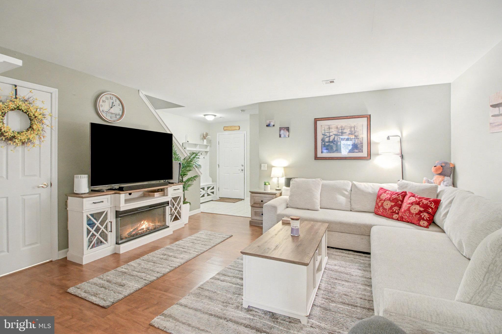 AUTUMN WOODS - Residential