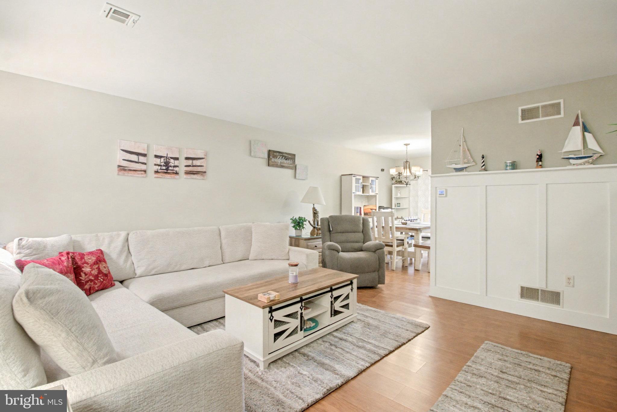 AUTUMN WOODS - Residential