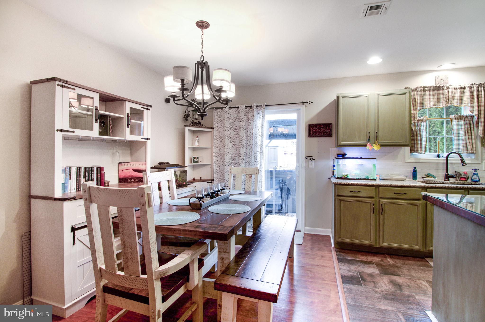 AUTUMN WOODS - Residential