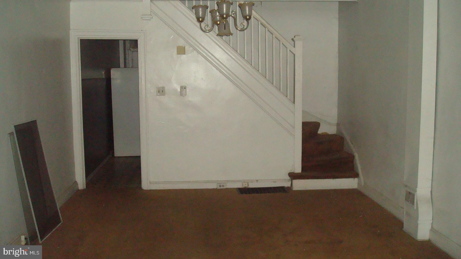 FOUR BY FOUR - Residential