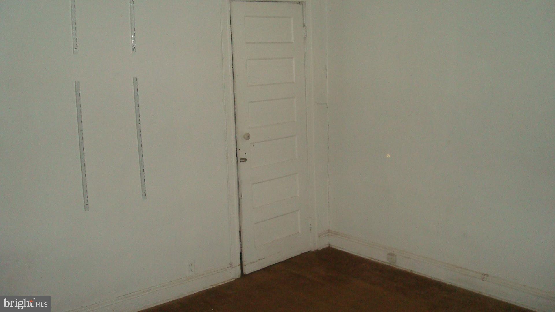 FOUR BY FOUR - Residential