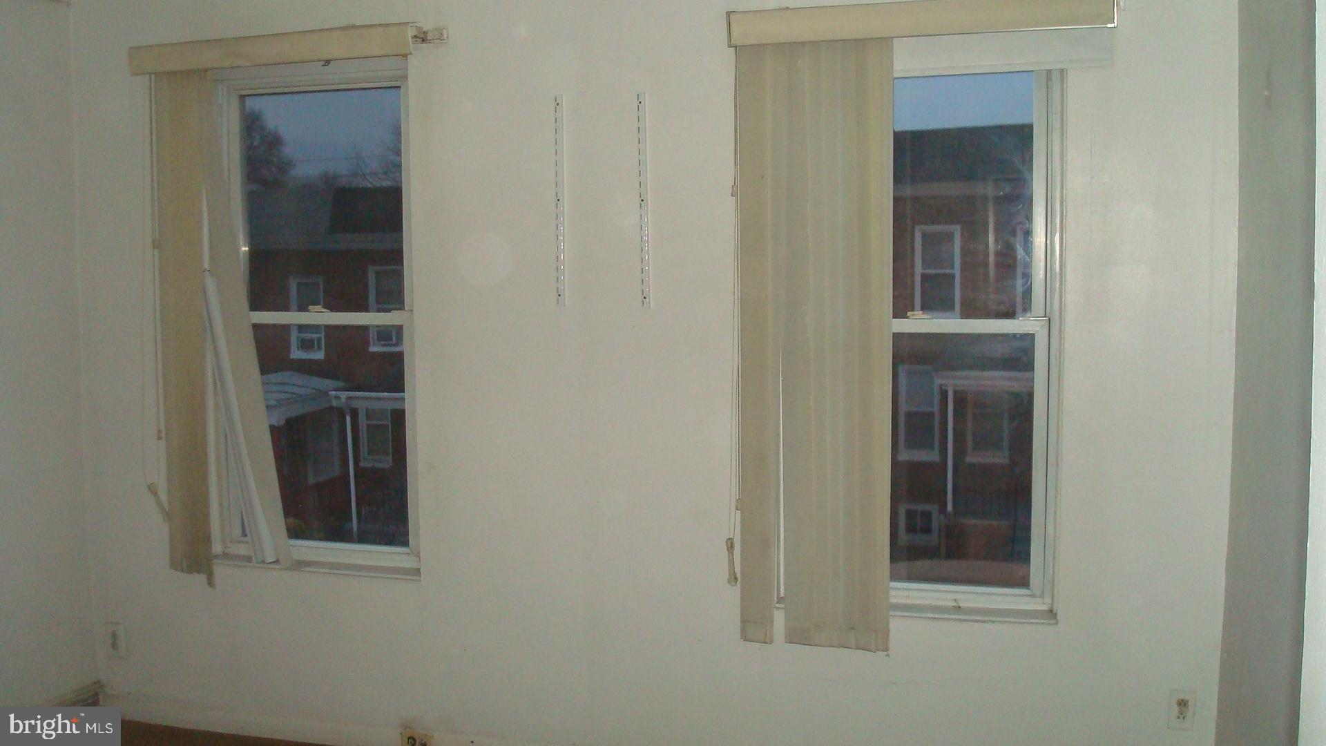 FOUR BY FOUR - Residential