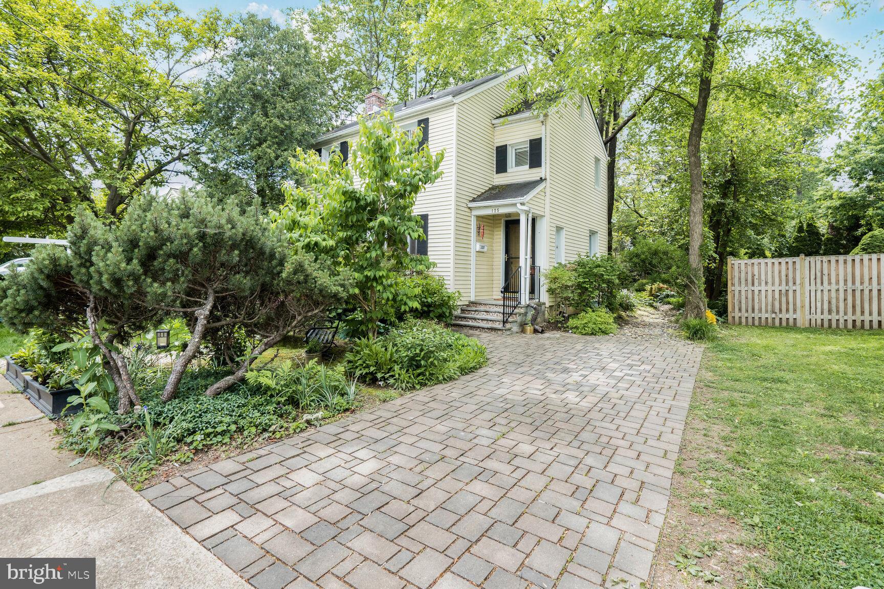 125 W MARSHALL STREET