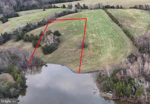 7101 DIVINE LN, ORANGE, VA 22960 - Image 94acd4fc97d5dc04e8d556b9f84f4ba2/1349275523
