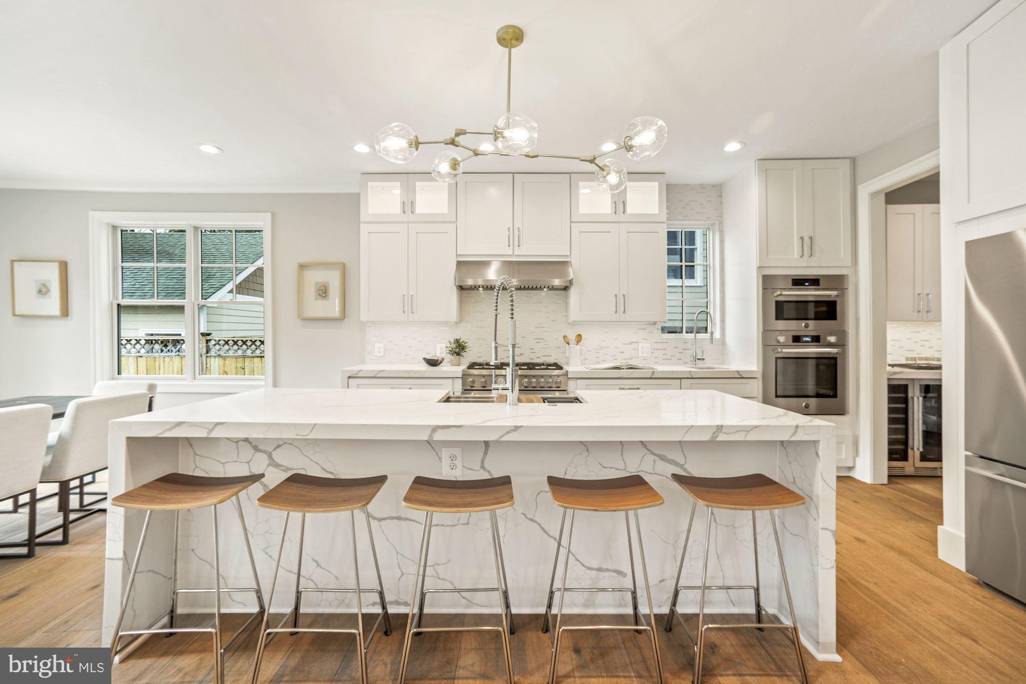 NORTH CLEVELAND PARK - Residential