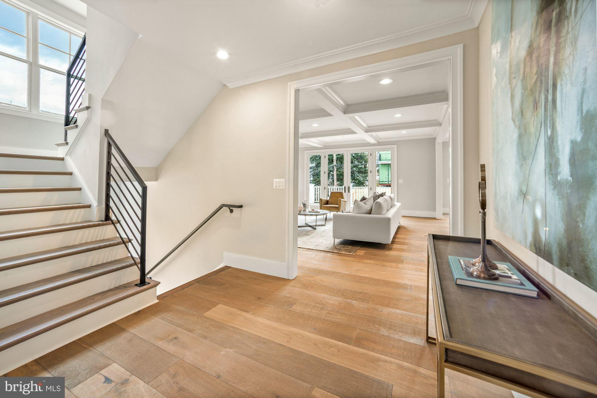 NORTH CLEVELAND PARK - Residential