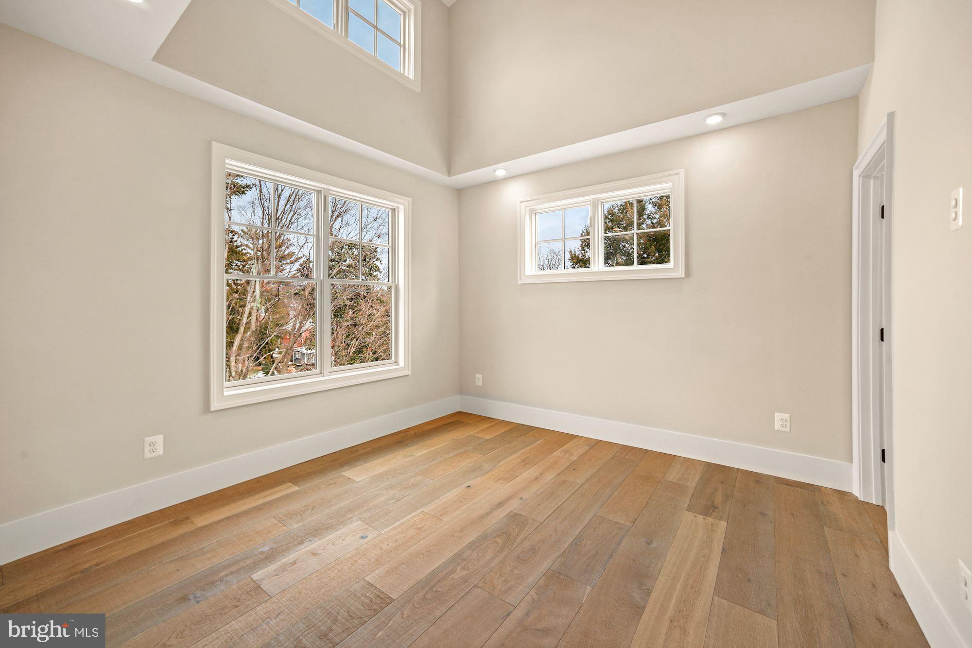 NORTH CLEVELAND PARK - Residential