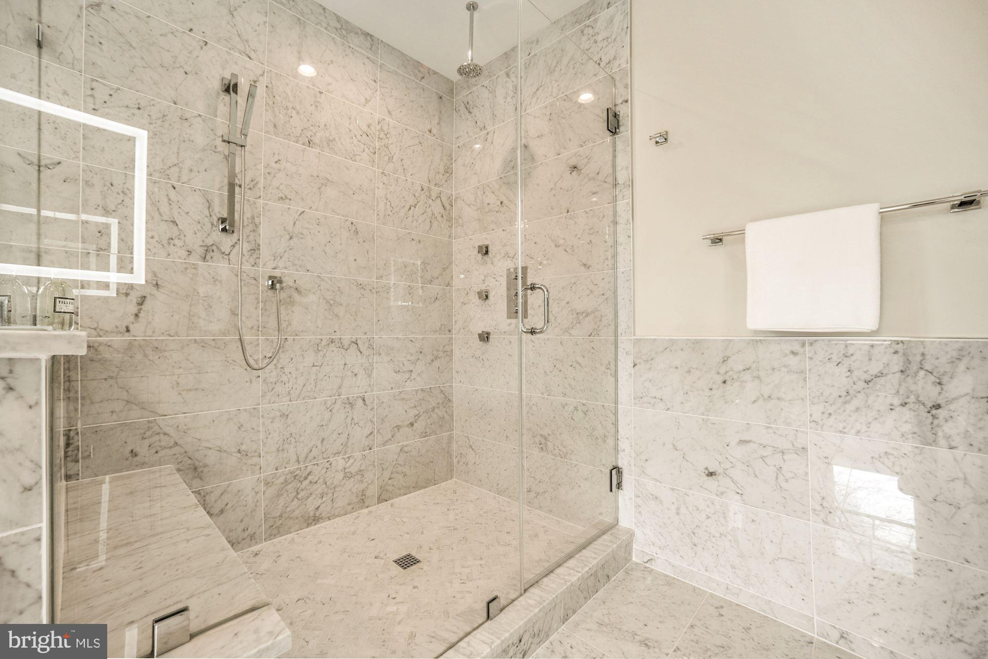 NORTH CLEVELAND PARK - Residential