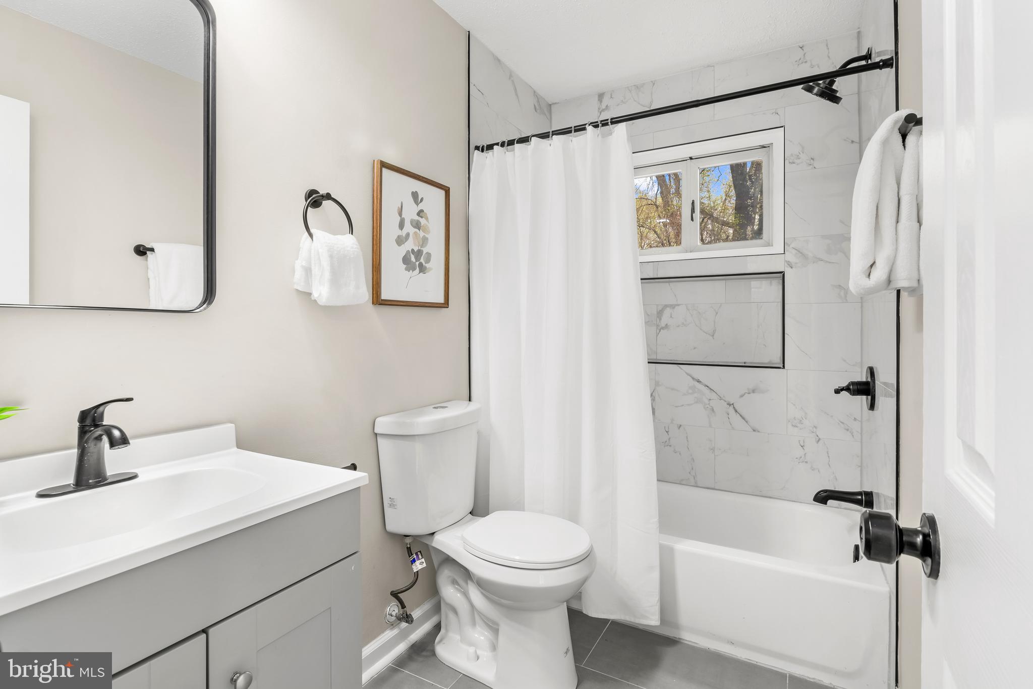 SPRING BRANCH ESTATES - Residential