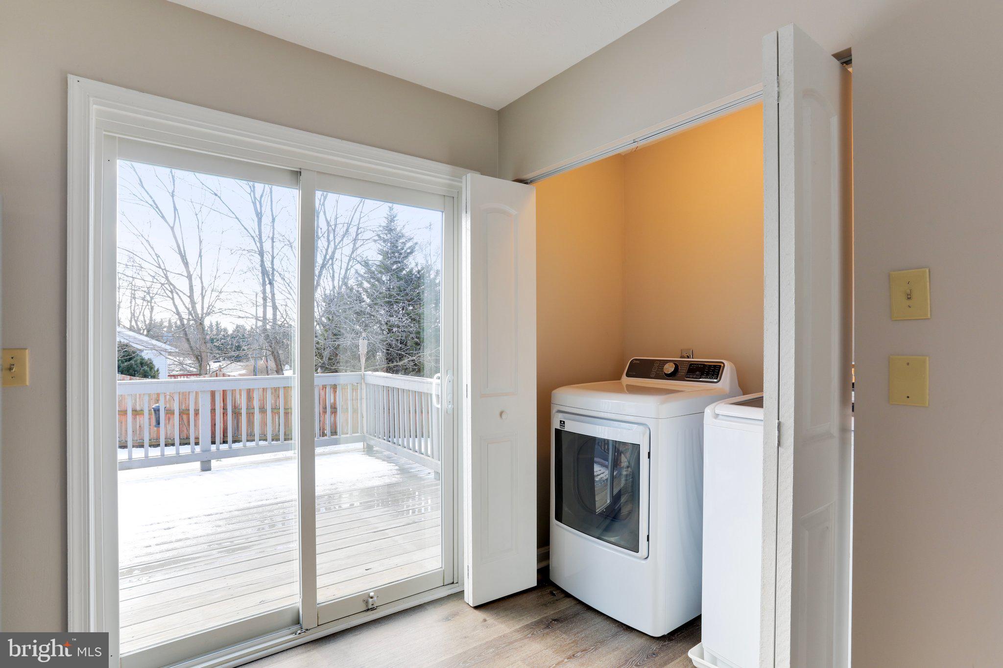 CREEKSIDE - Residential Lease