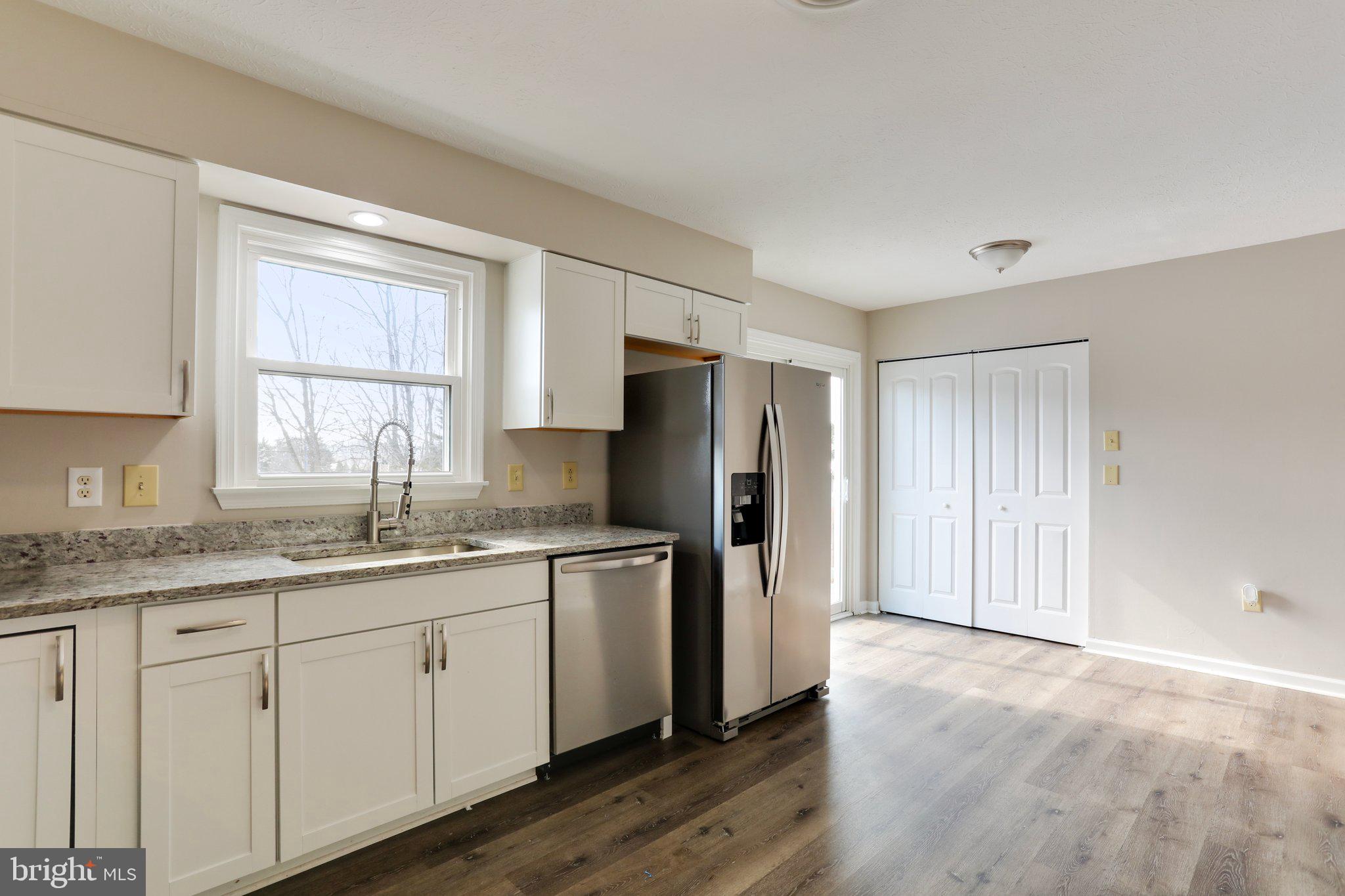 CREEKSIDE - Residential Lease