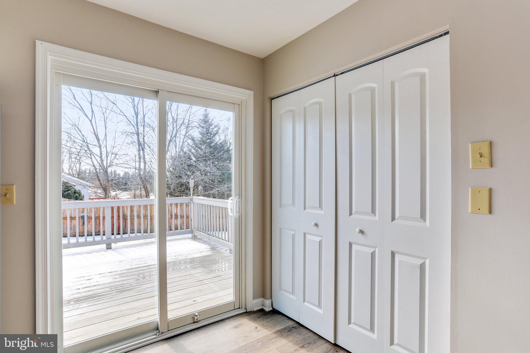 CREEKSIDE - Residential Lease