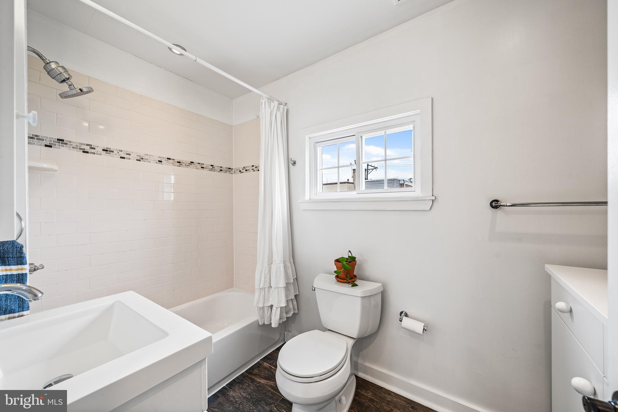 PORT RICHMOND - Residential