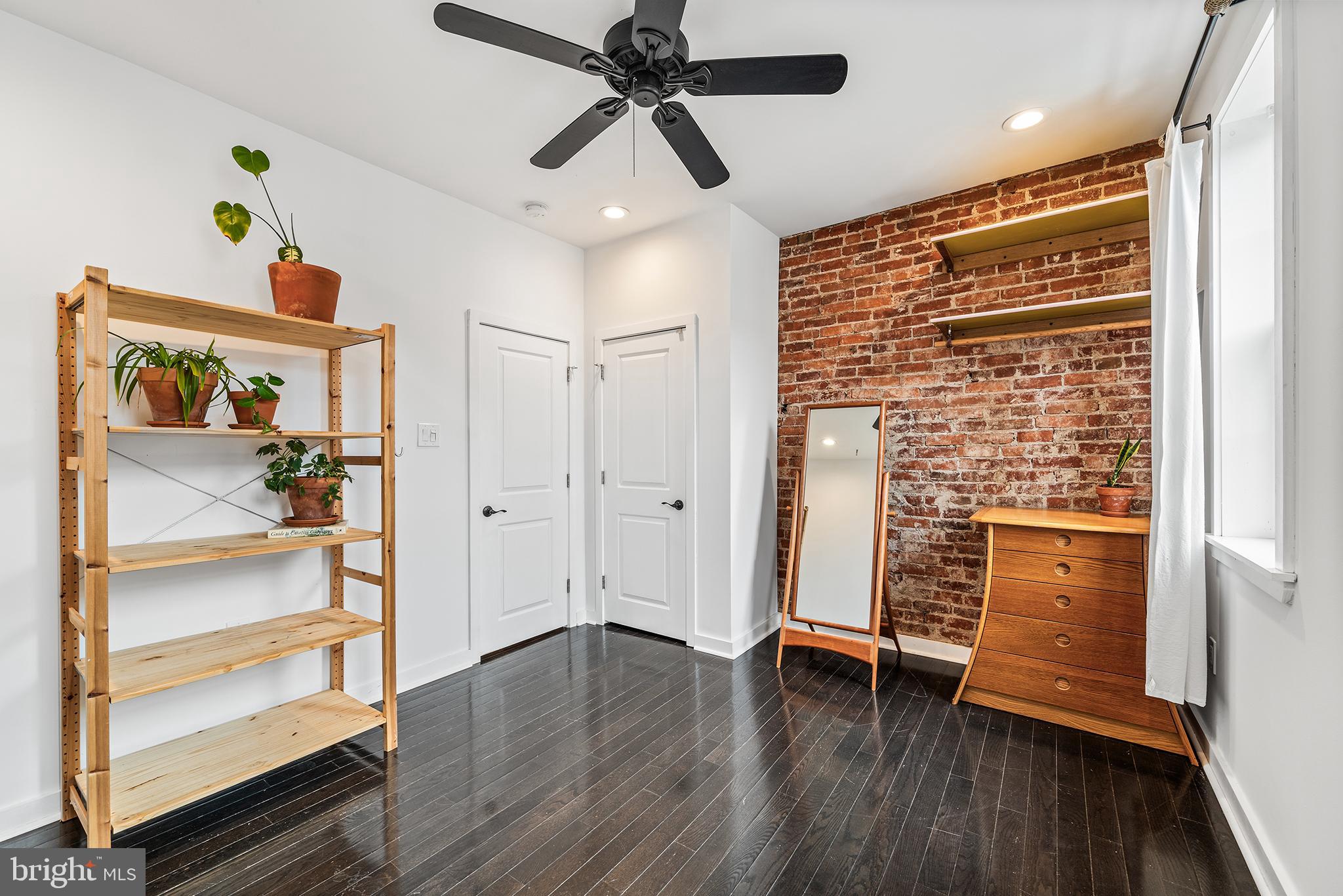 PORT RICHMOND - Residential