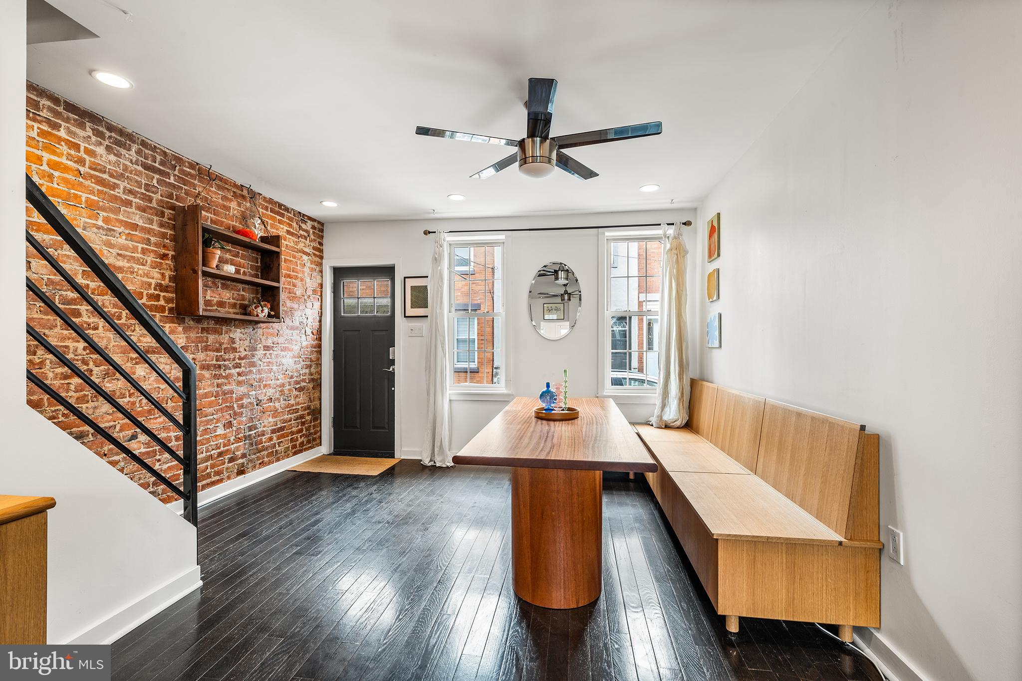 3064 LIVINGSTON STREET