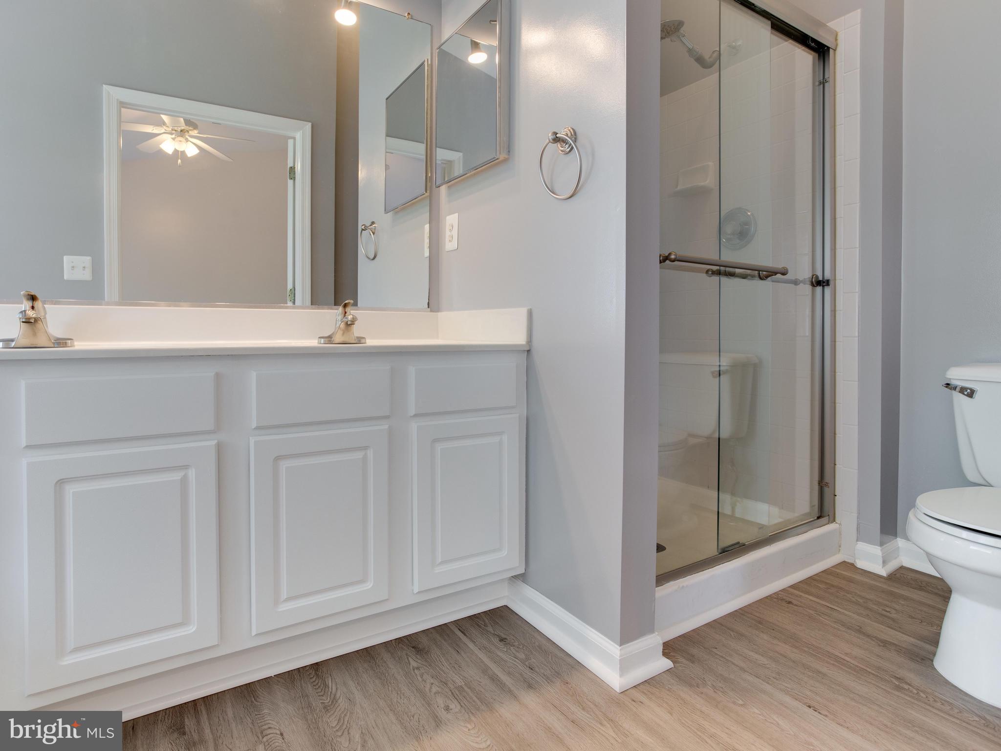 ISLAND CREEK - Residential Lease