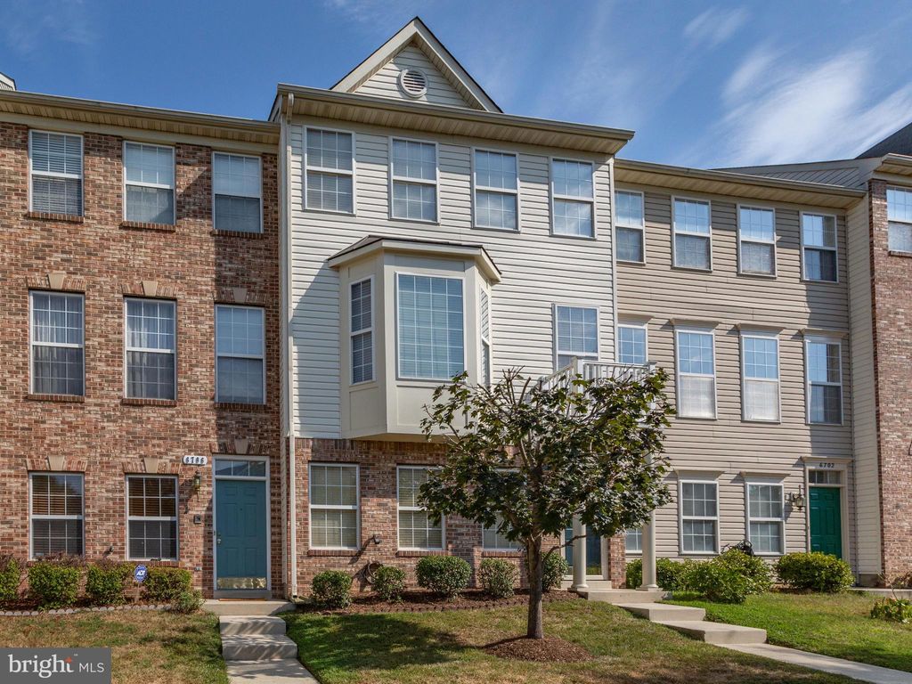 Photo of 6704 Dorothy Giles Court, ALEXANDRIA, VA 22315 (MLS # VAFX2275452)