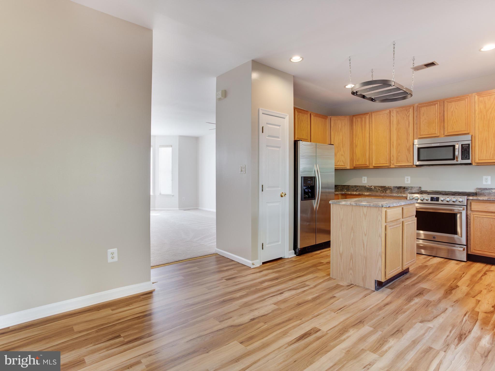 ISLAND CREEK - Residential Lease