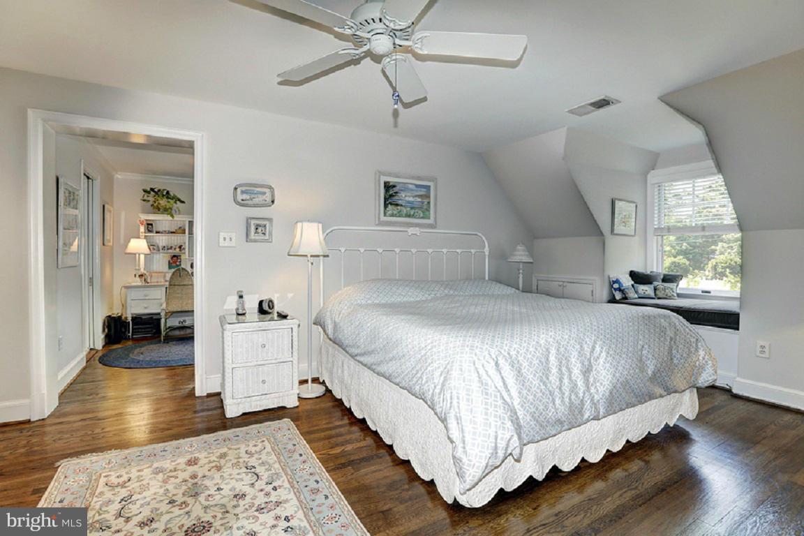 CHEVY CHASE - Residential