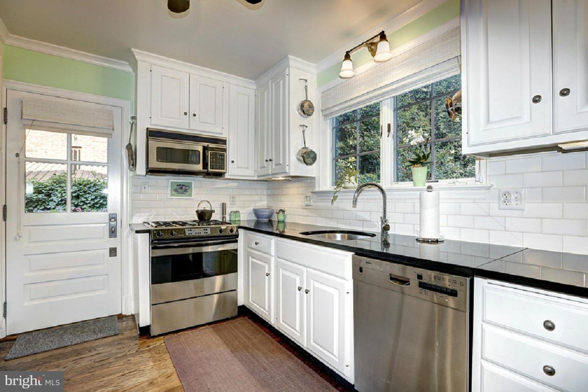 CHEVY CHASE - Residential