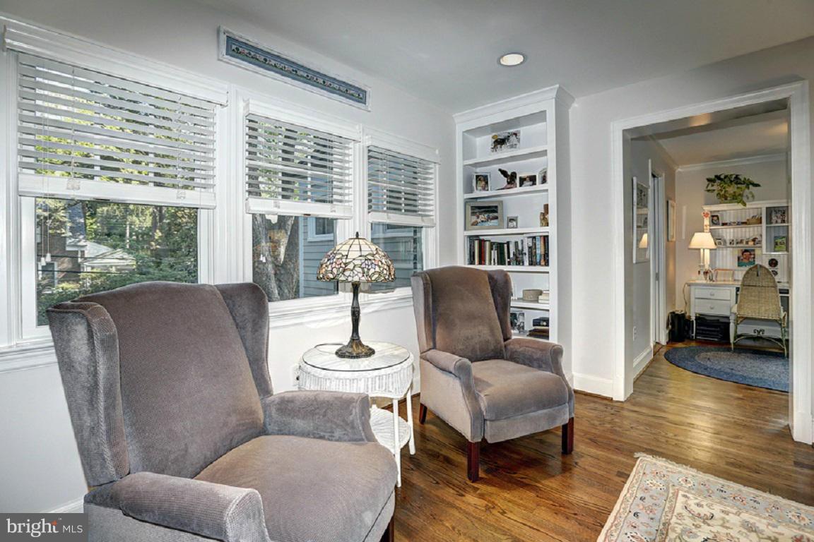 CHEVY CHASE - Residential