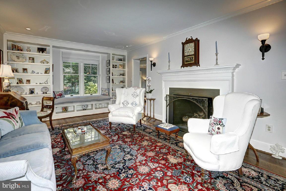 CHEVY CHASE - Residential