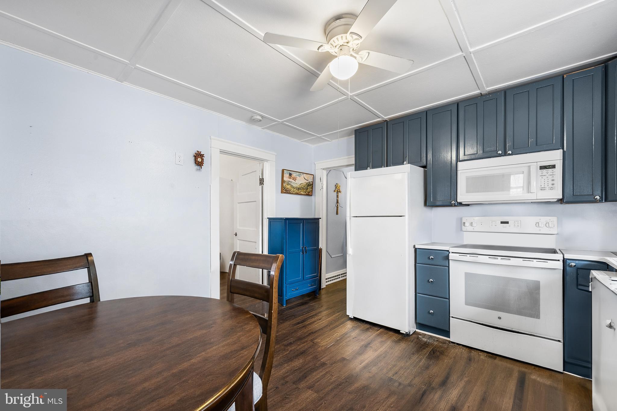 638 BEACHWOOD BOULEVARD