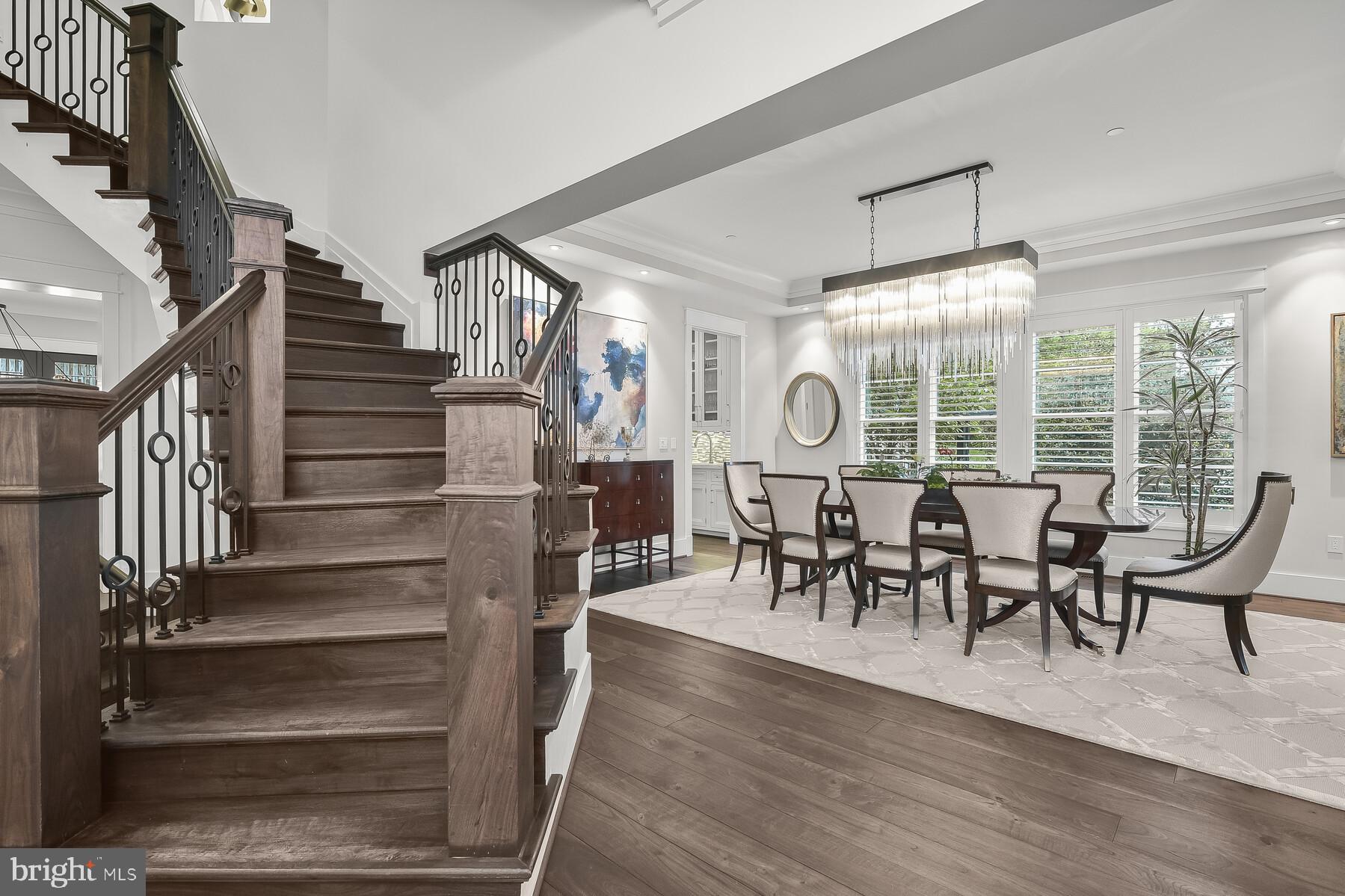 BANNOCKBURN ESTATES - Residential