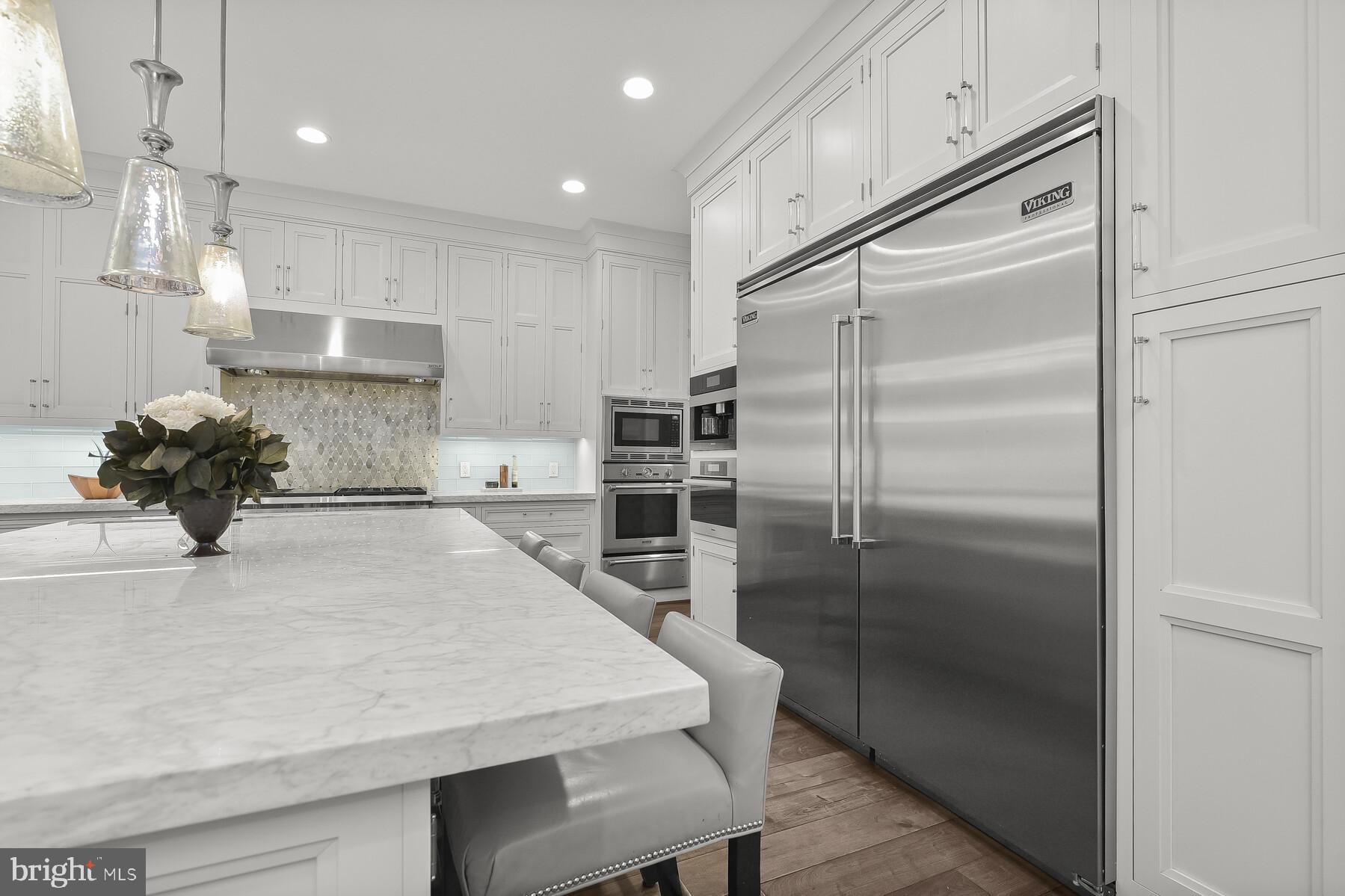 BANNOCKBURN ESTATES - Residential