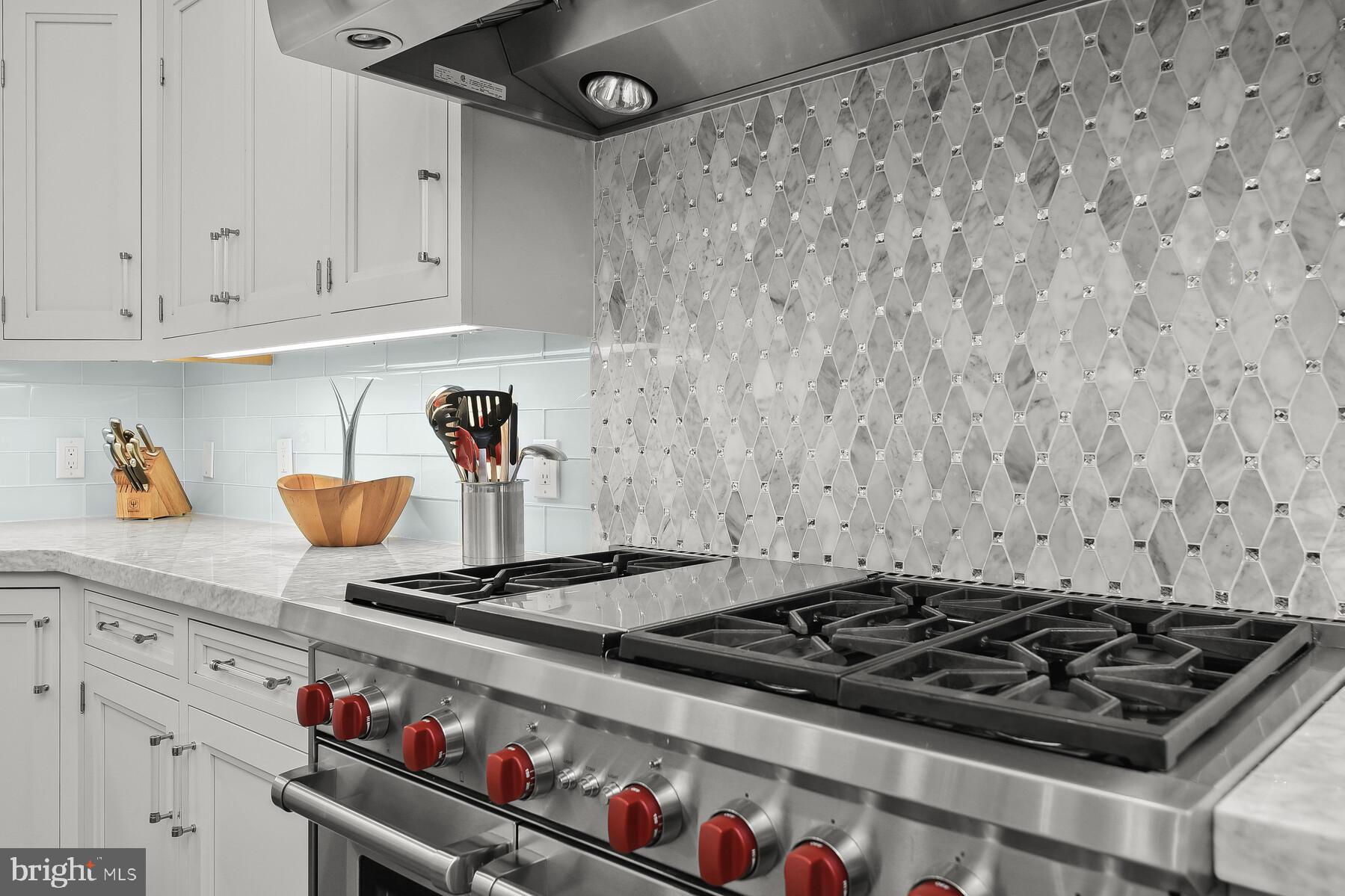 BANNOCKBURN ESTATES - Residential