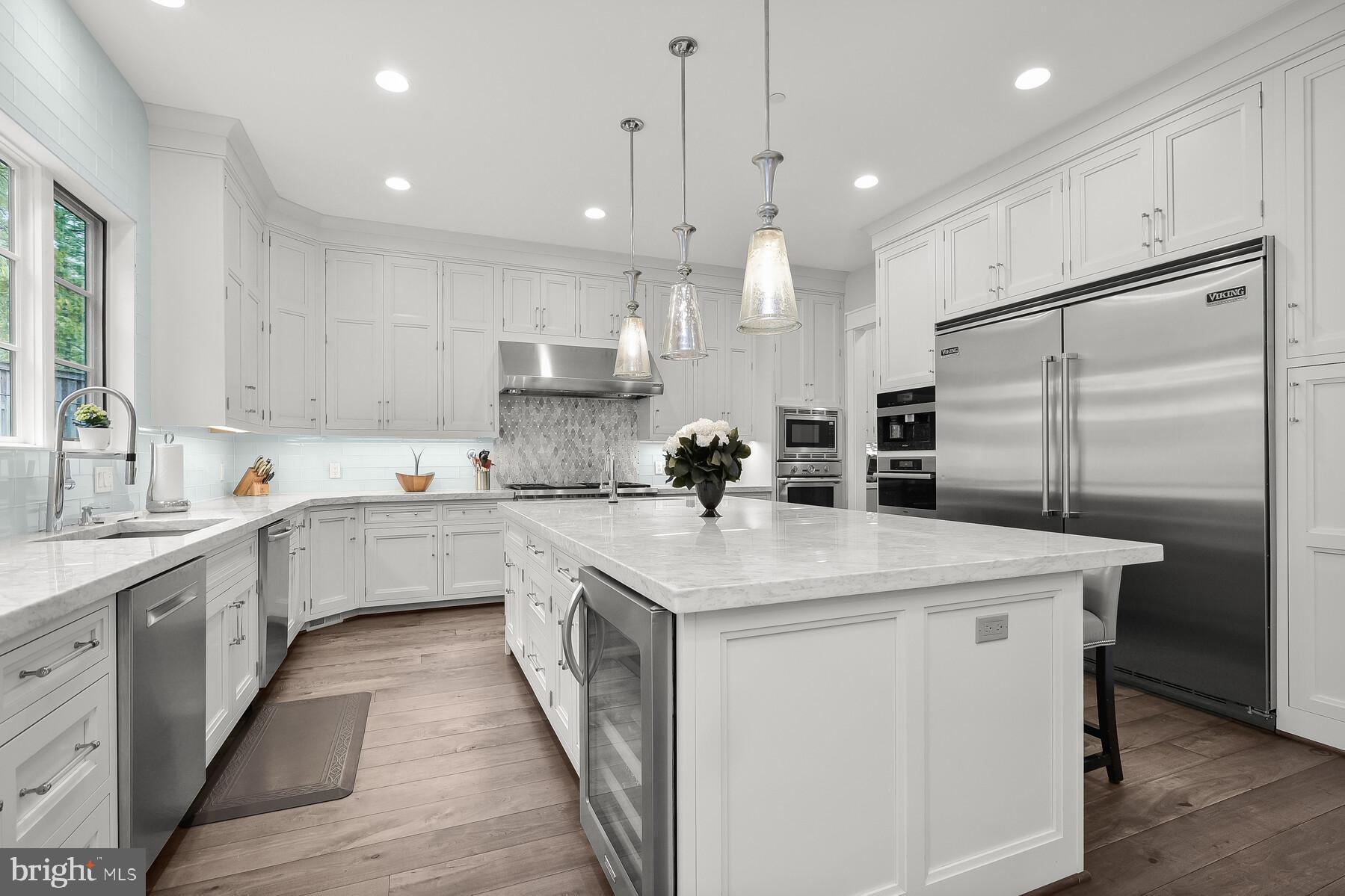 BANNOCKBURN ESTATES - Residential