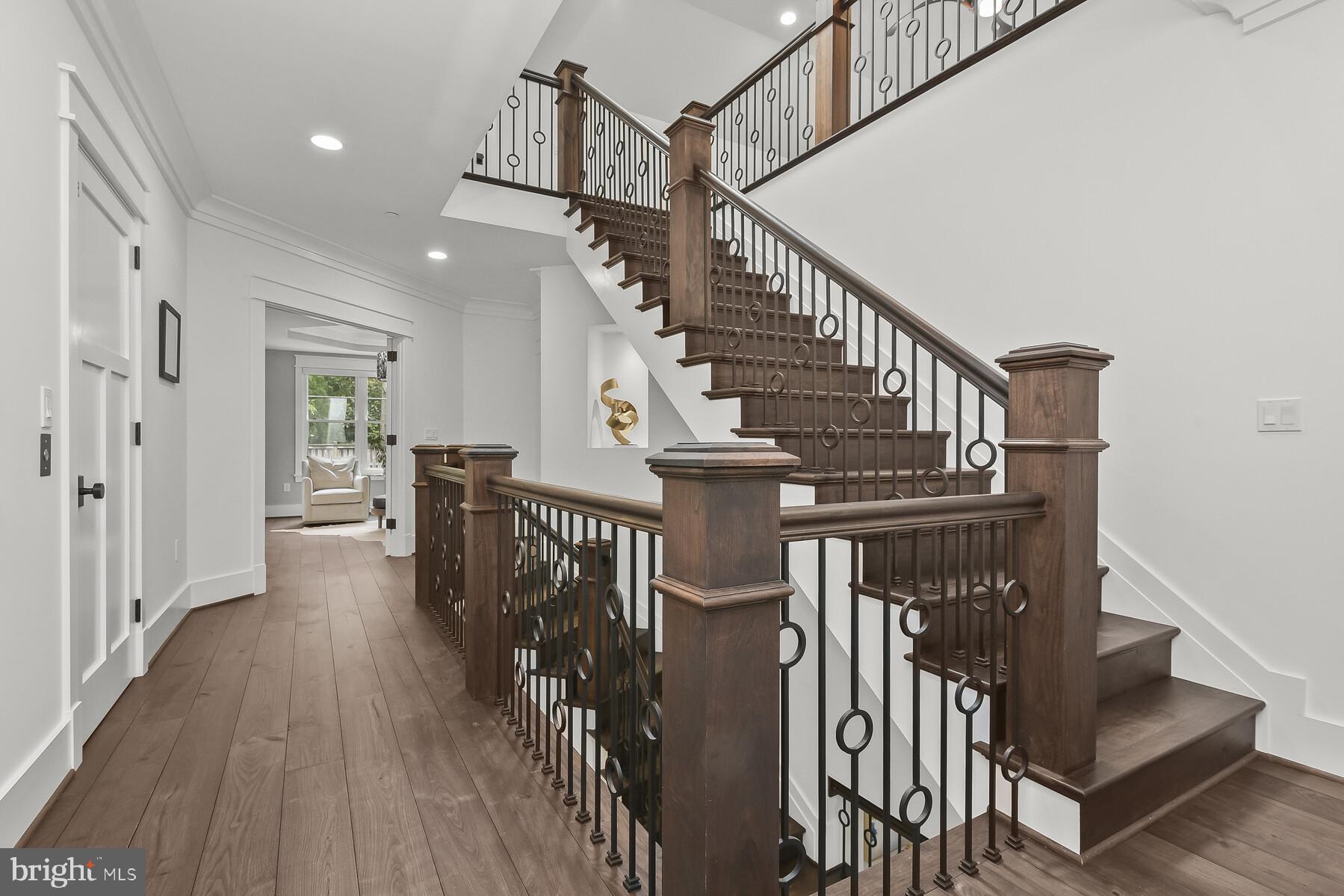 BANNOCKBURN ESTATES - Residential