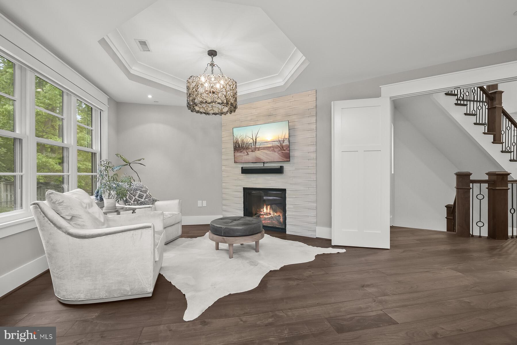 BANNOCKBURN ESTATES - Residential