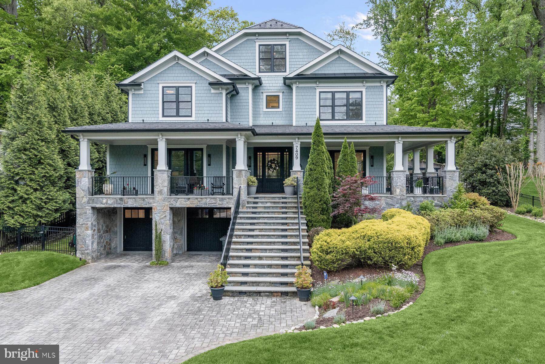 BANNOCKBURN ESTATES - Residential