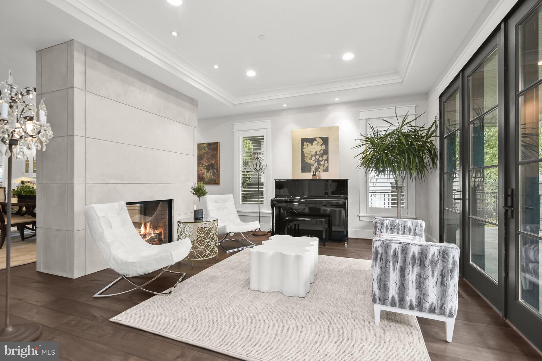 BANNOCKBURN ESTATES - Residential