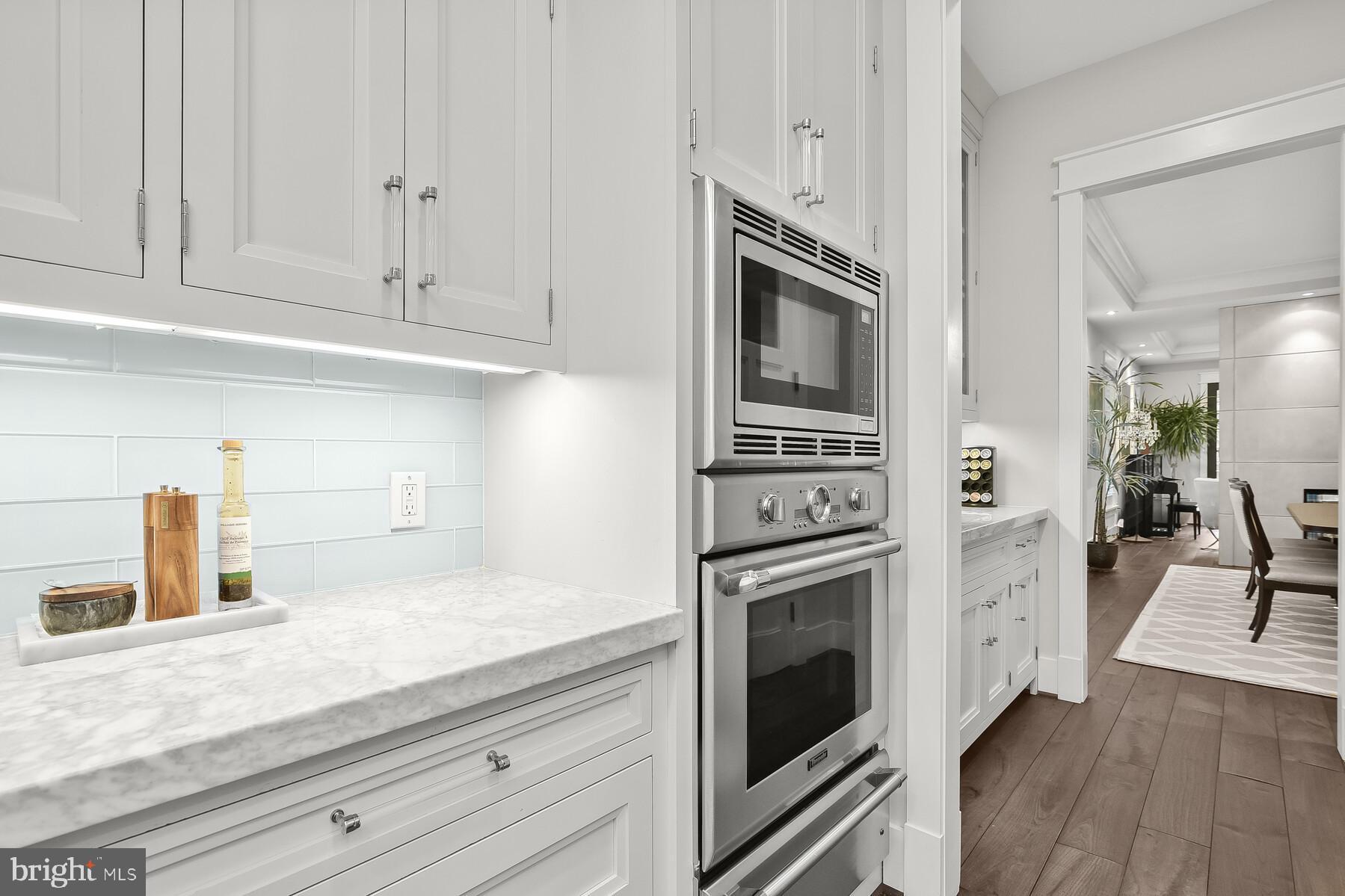 BANNOCKBURN ESTATES - Residential