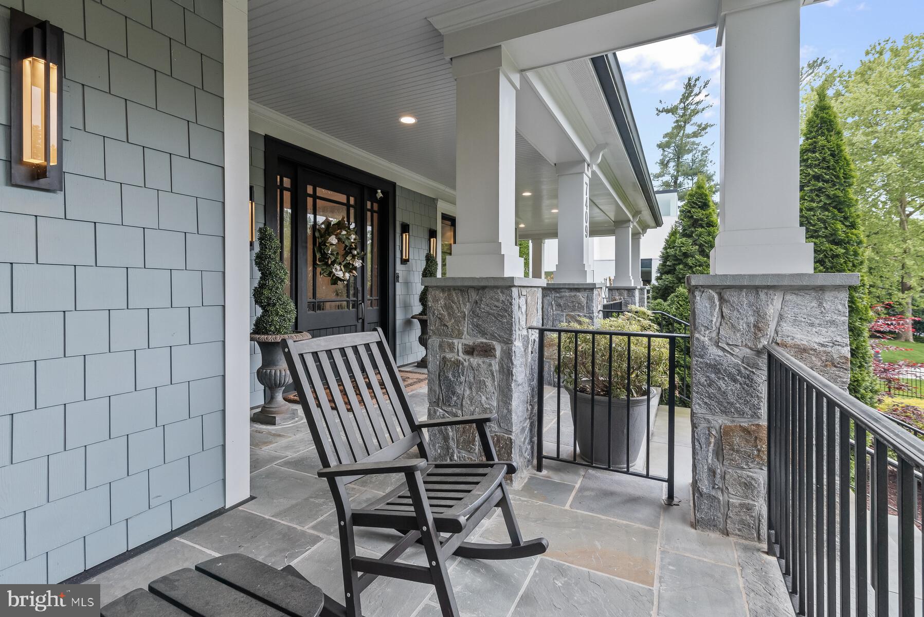 BANNOCKBURN ESTATES - Residential