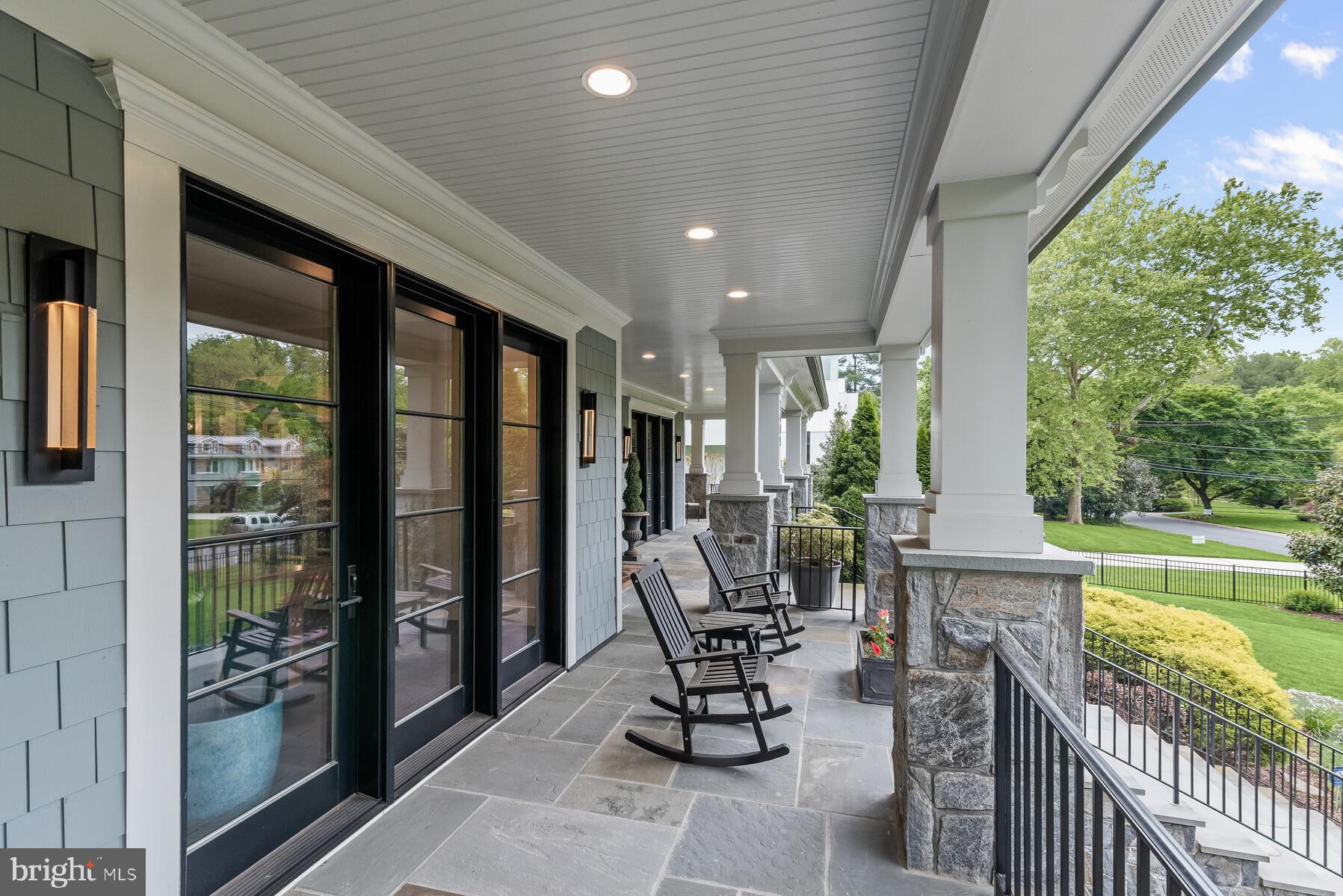 BANNOCKBURN ESTATES - Residential