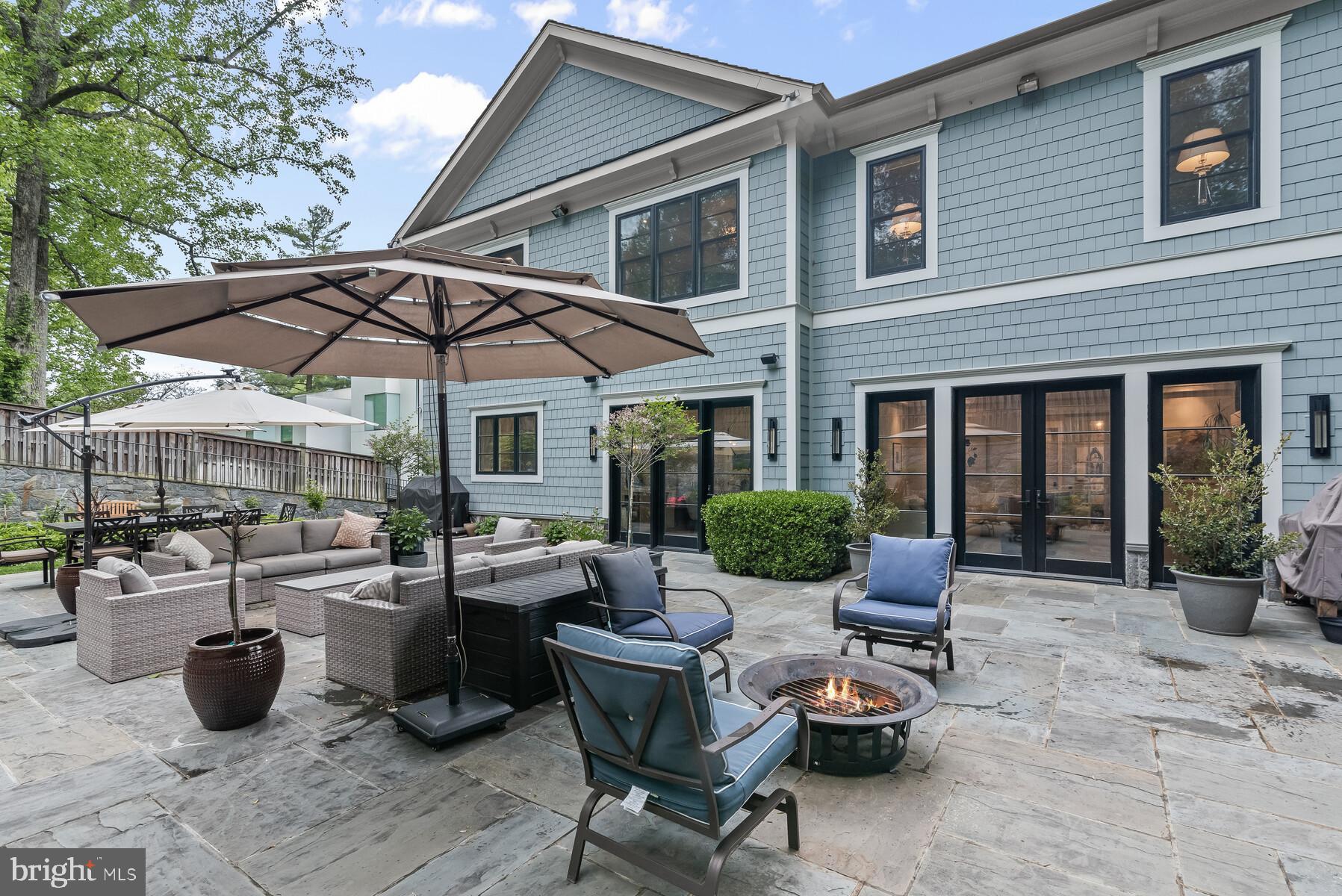 BANNOCKBURN ESTATES - Residential