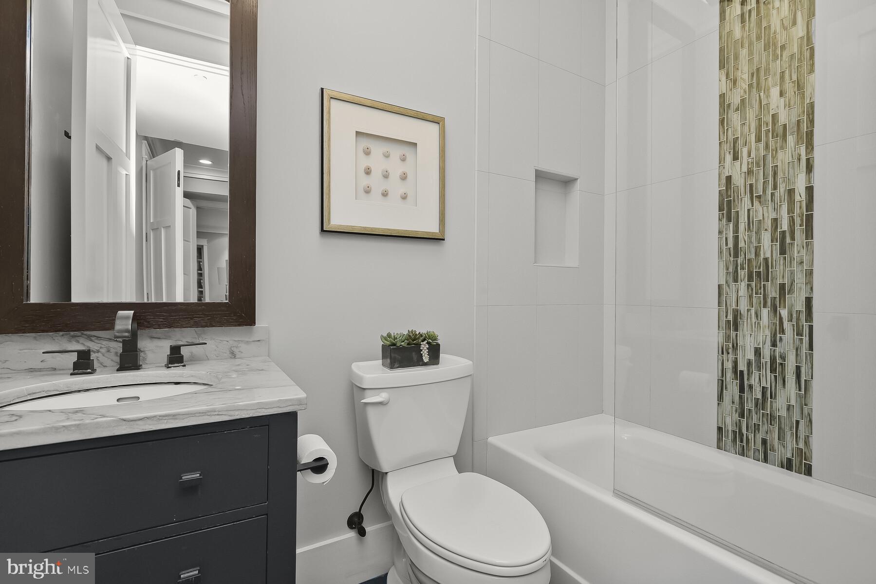 BANNOCKBURN ESTATES - Residential