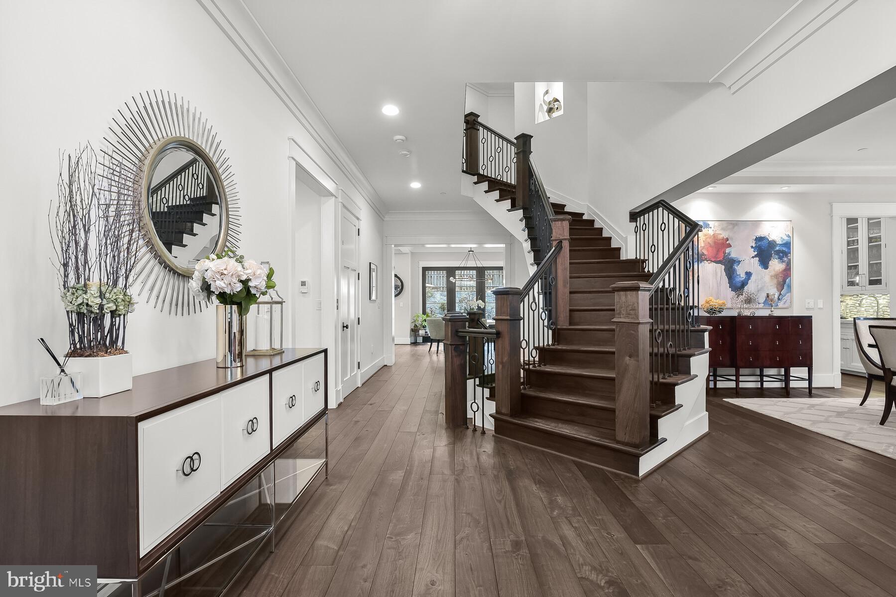 BANNOCKBURN ESTATES - Residential