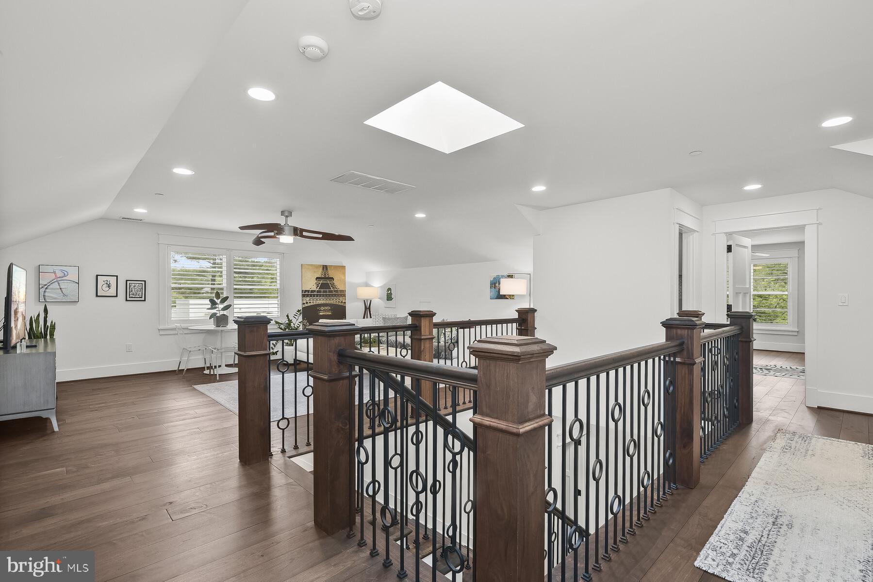 BANNOCKBURN ESTATES - Residential