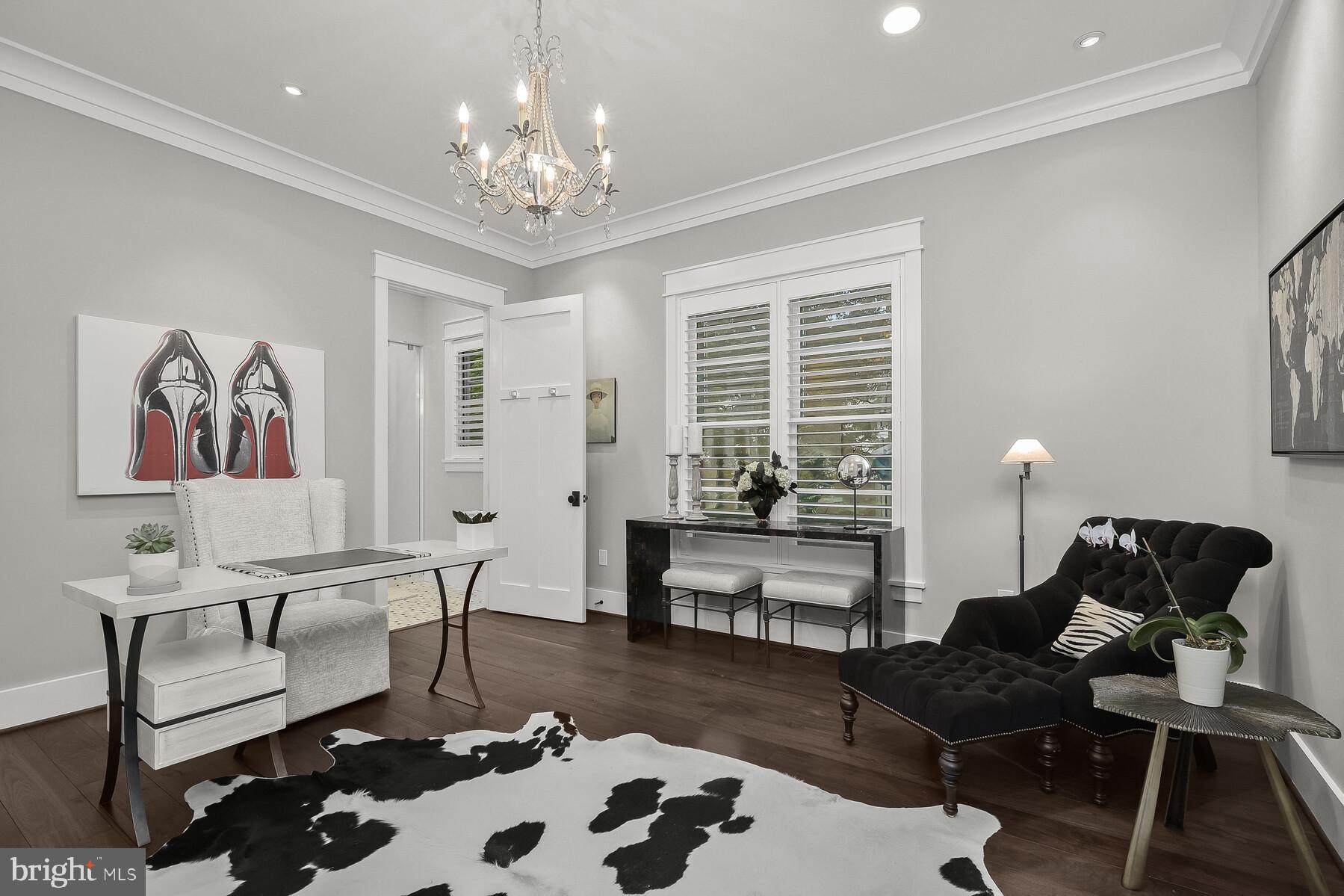 BANNOCKBURN ESTATES - Residential