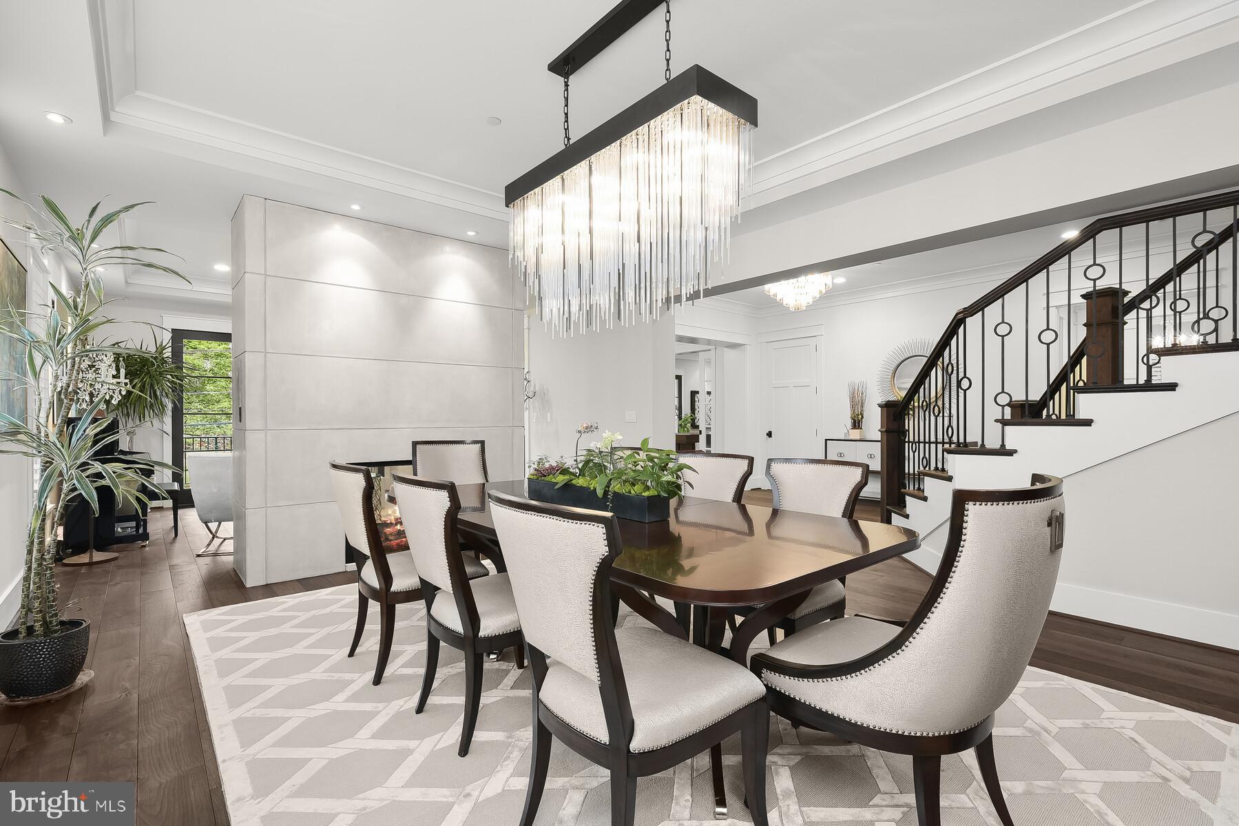 BANNOCKBURN ESTATES - Residential