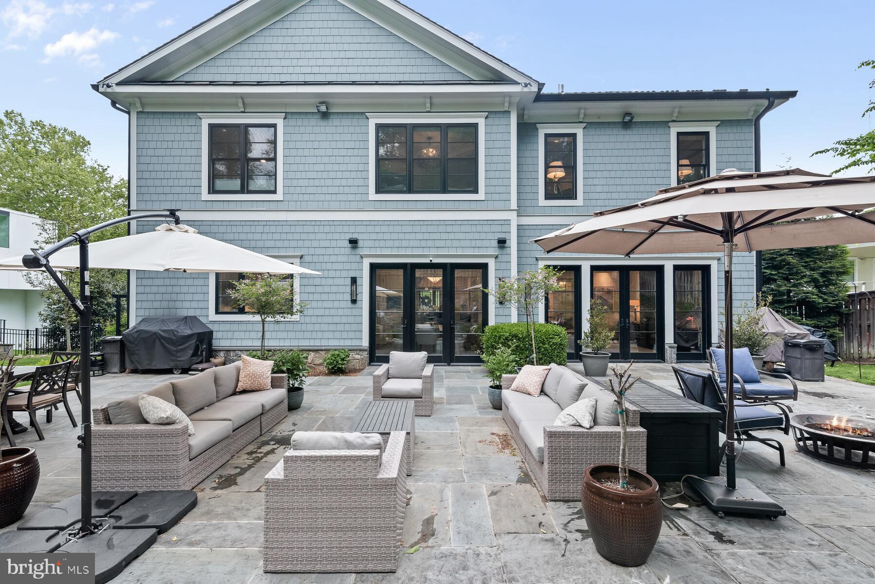 BANNOCKBURN ESTATES - Residential